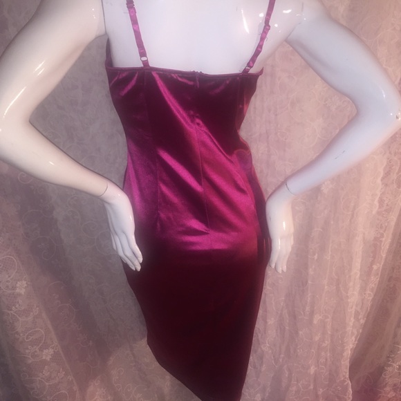 Dress - Picture 2 of 8